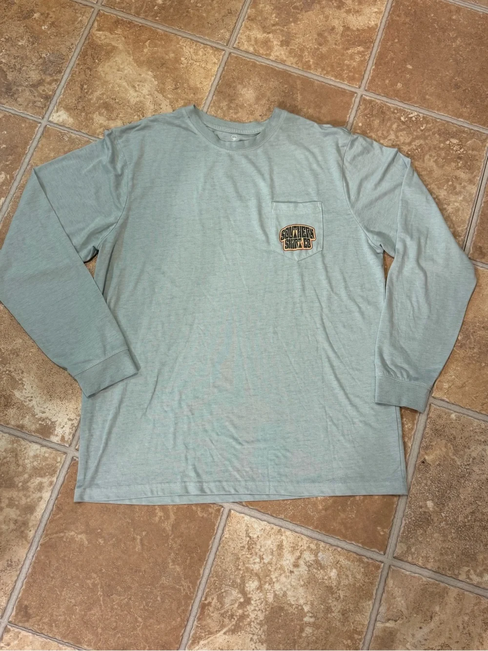 The Southern Shirt Co. long sleeve light weight light blue L/S tshirt men XL